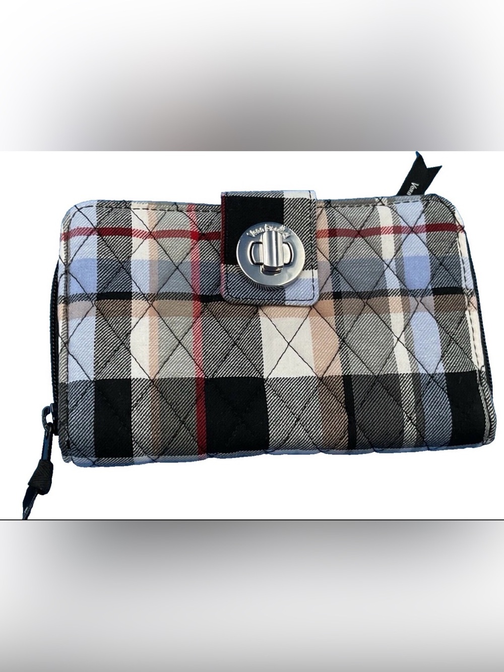Like new Vera Bradley Plaid Quilted Wristlet Wallet in Beige and Gray